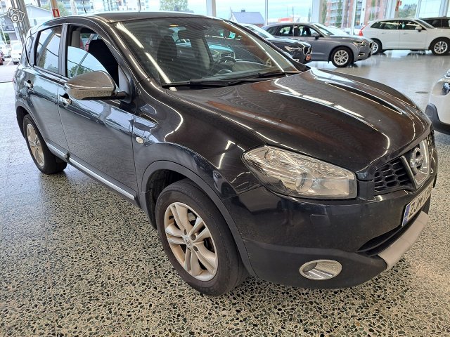 Nissan Qashqai 1