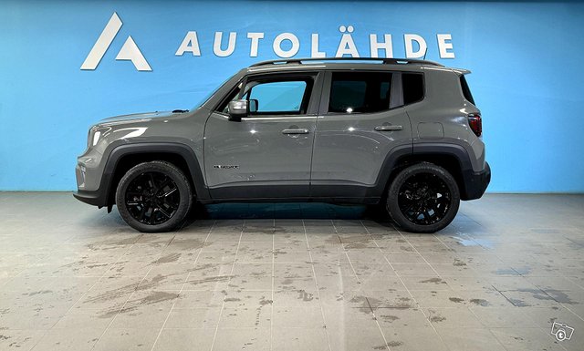 Jeep Renegade 11