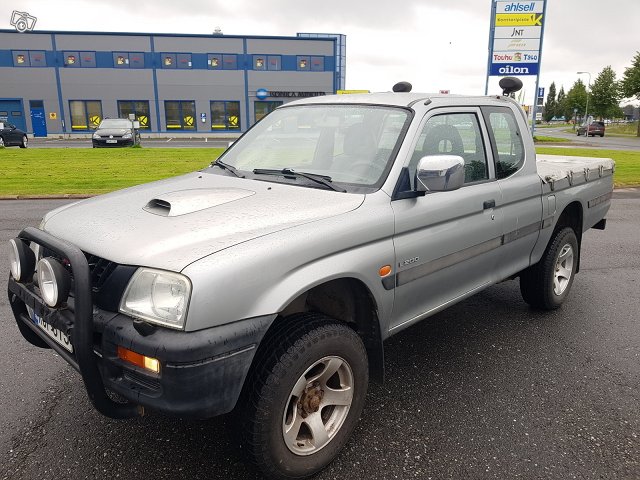 Mitsubishi L200 1