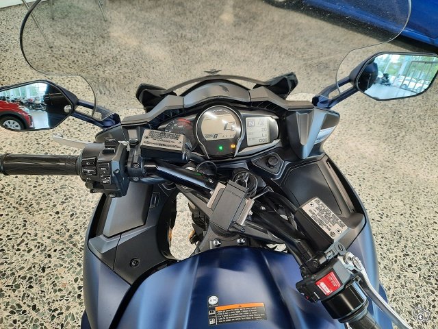 Yamaha FJR 7