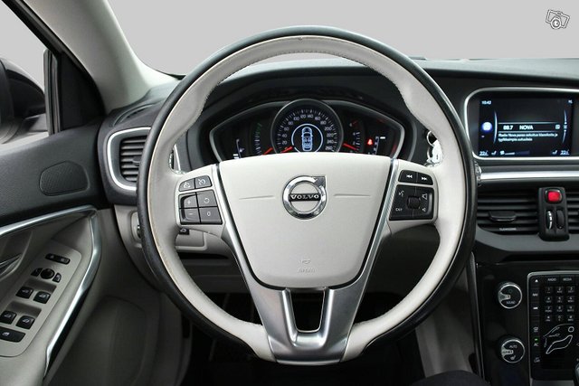 Volvo V40 Cross Country 16