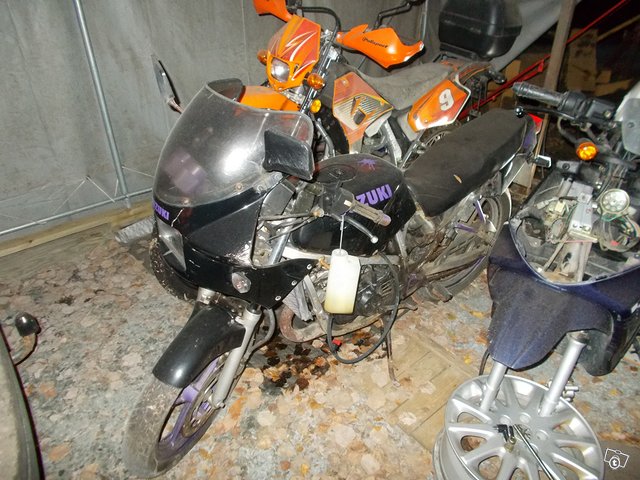 Suzuki rg 1