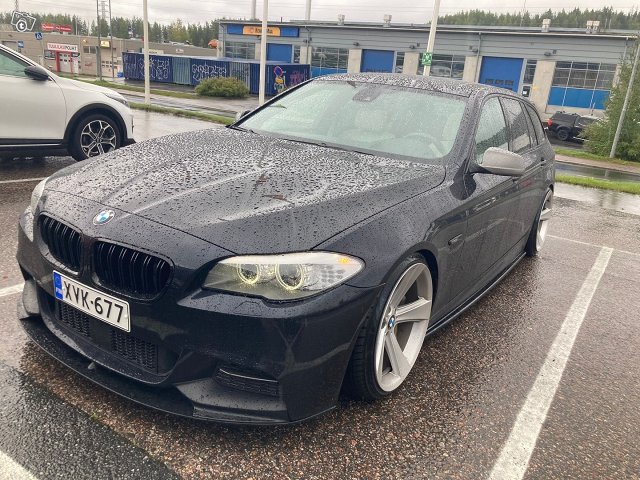 BMW 550