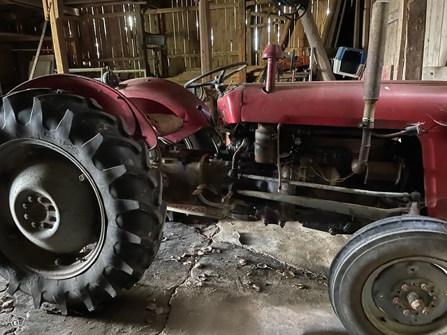 Massey Ferguson 7