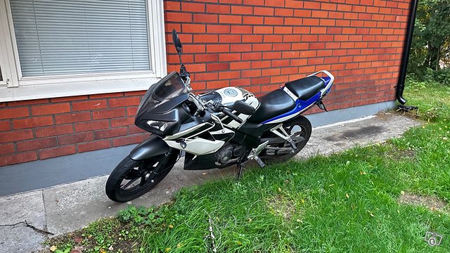 Honda cbr 125 1