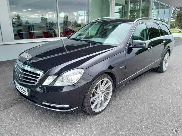 Mercedes-Benz E