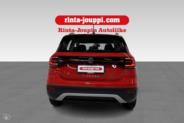 VOLKSWAGEN T-CROSS 6