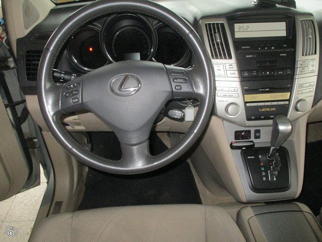 Lexus RX400h 7