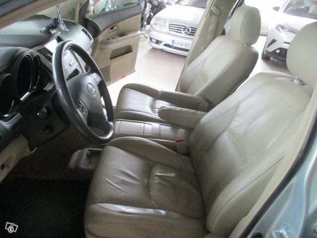 Lexus RX400h 8