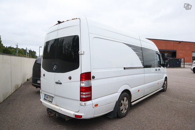 Mercedes-Benz Sprinter 2