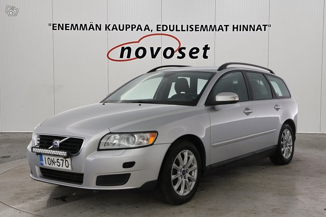 Volvo V50 1