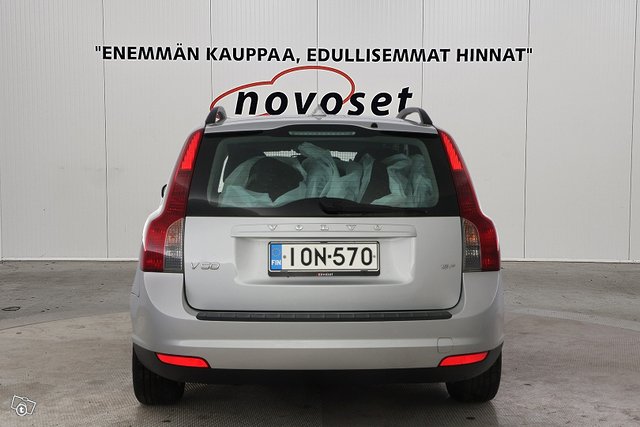 Volvo V50 3