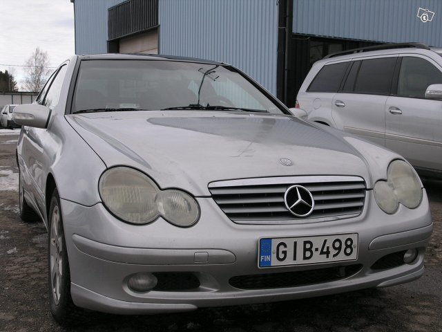 Mercedes-Benz C 220 2