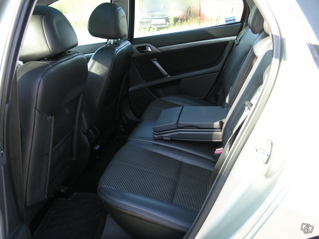 Peugeot 407 9