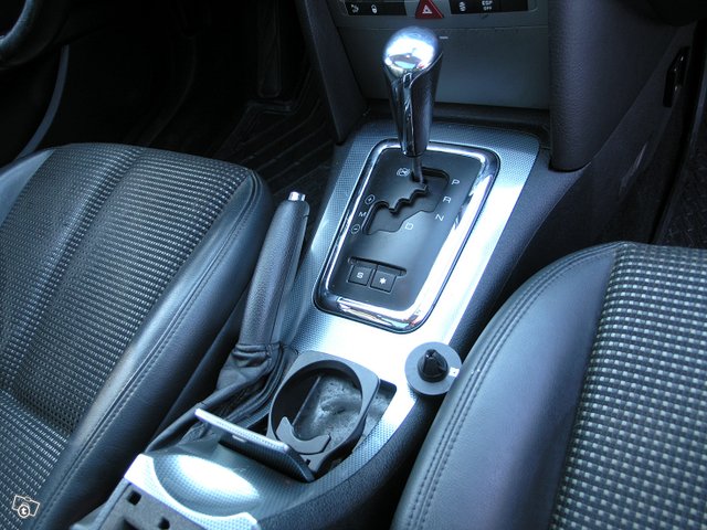 Peugeot 407 15