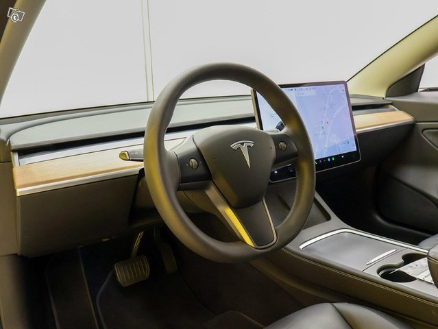 Tesla Model 3 3