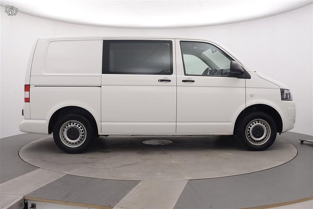 VOLKSWAGEN TRANSPORTER 5