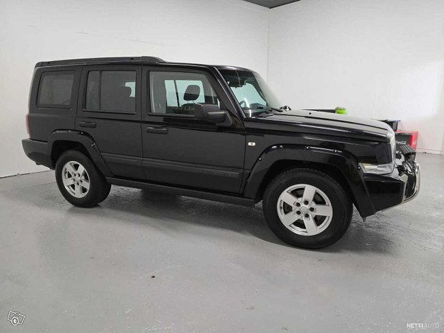 Jeep Commander 4