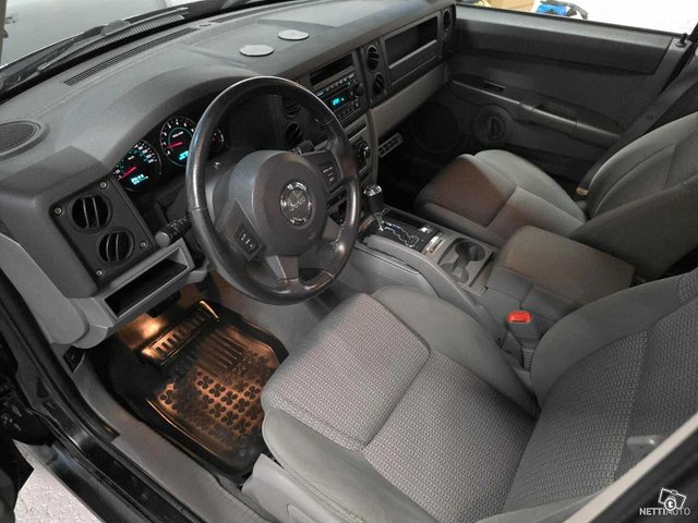 Jeep Commander 6