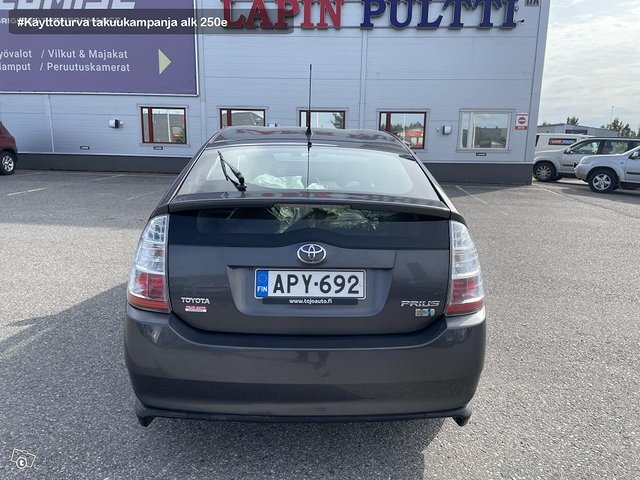 Toyota Prius 6