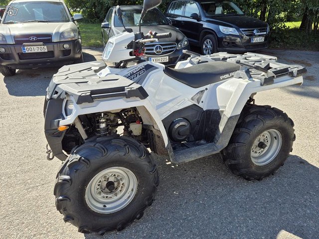 Polaris Sportsman 1