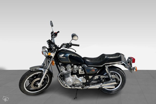 Honda CB 4