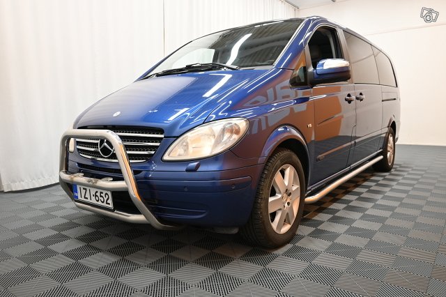 Mercedes-Benz Viano 4