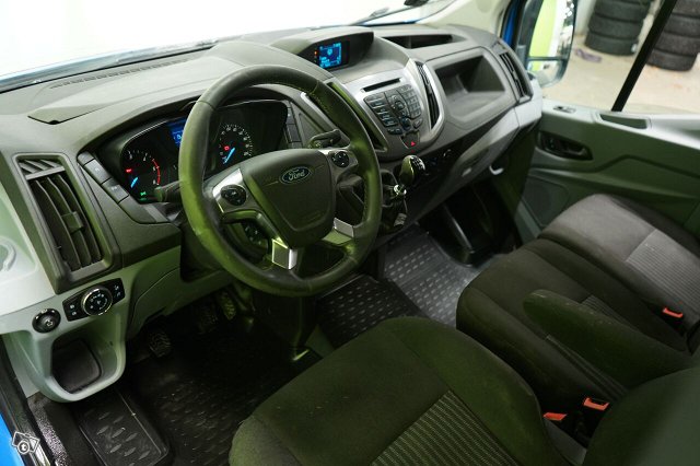 Ford Transit 14