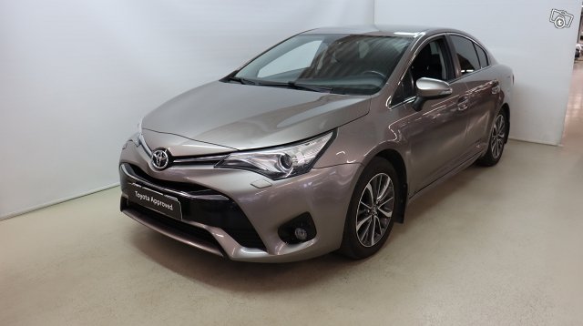 Toyota AVENSIS