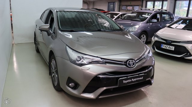 Toyota AVENSIS 6