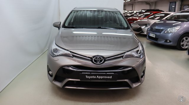 Toyota AVENSIS 7