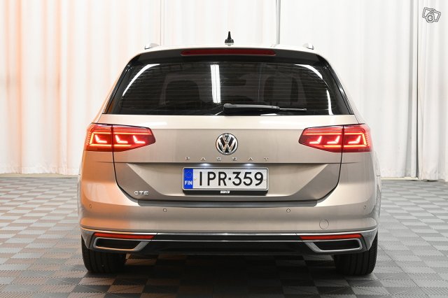 Volkswagen Passat 5