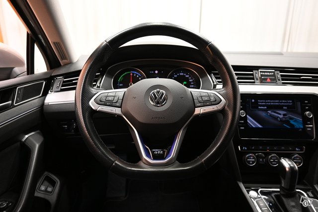 Volkswagen Passat 16