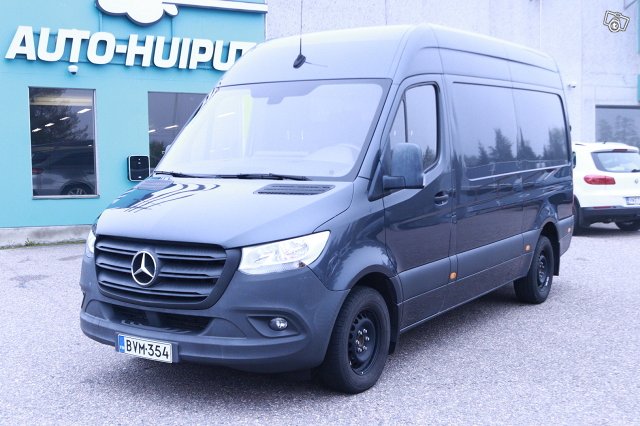 Mercedes-Benz Sprinter 4