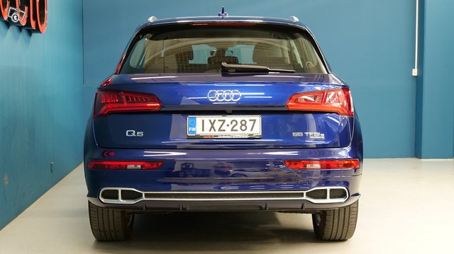 Audi Q5 4