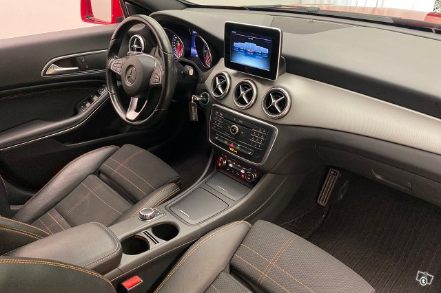 Mercedes-Benz CLA 13