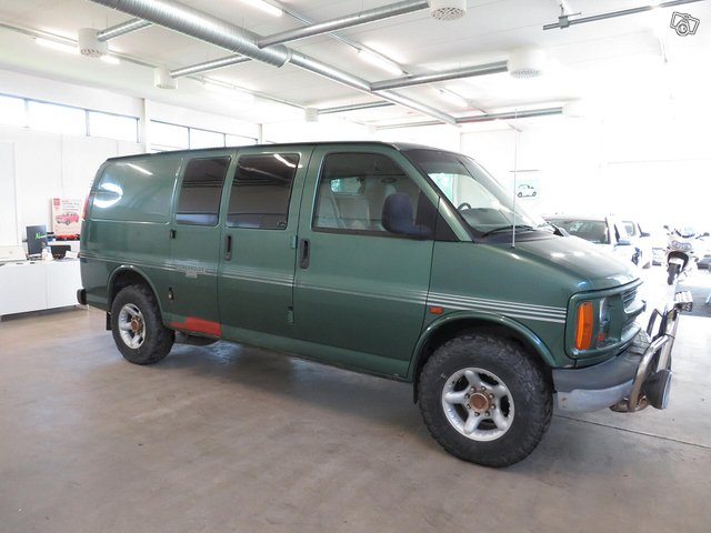 Chevrolet Chevy Van 11