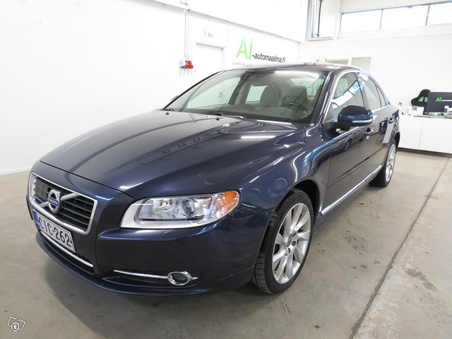 Volvo S80