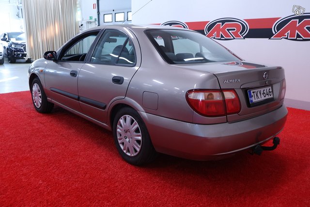 NISSAN Almera 4