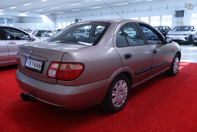 NISSAN Almera 5