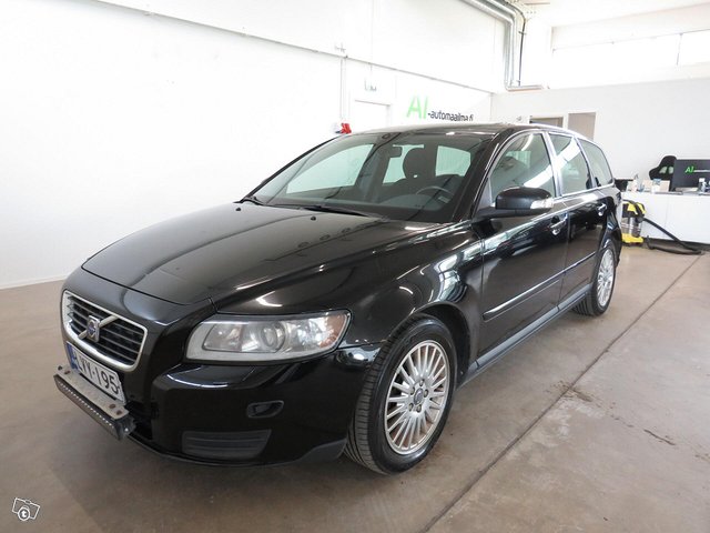 Volvo V50