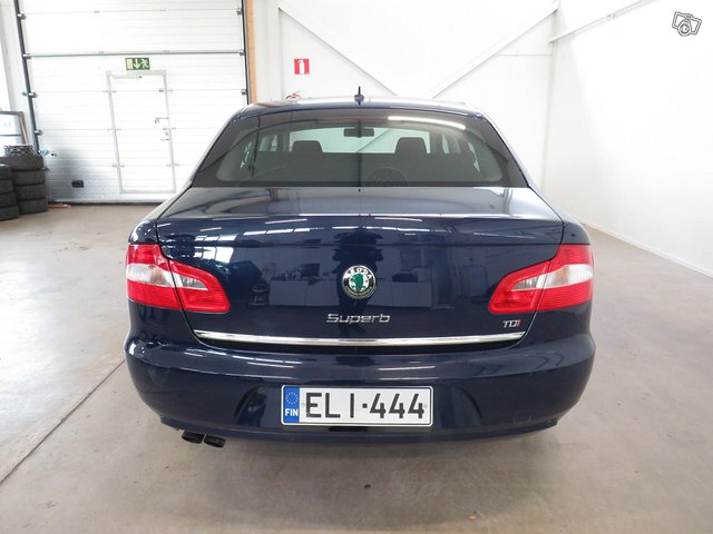 Skoda Superb 11