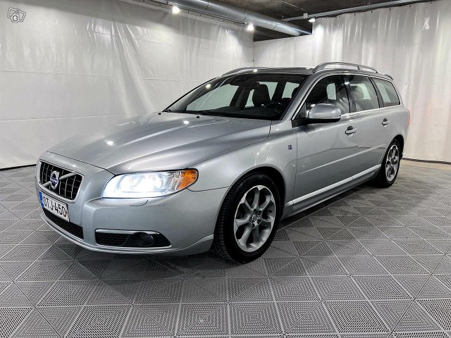 Volvo V70 6