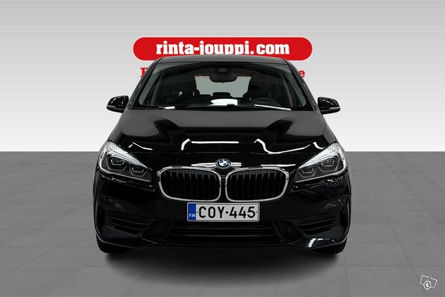 BMW 218 2