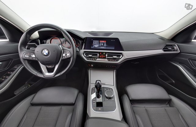 BMW 320 11