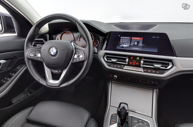 BMW 320 12