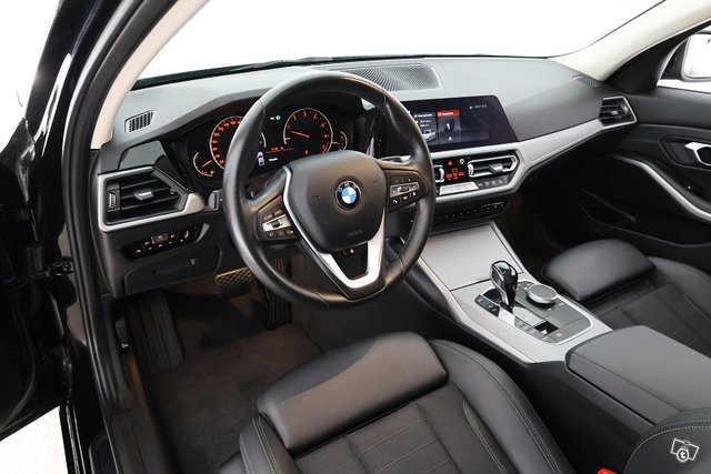 BMW 320 18