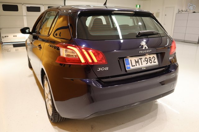 Peugeot 308 9