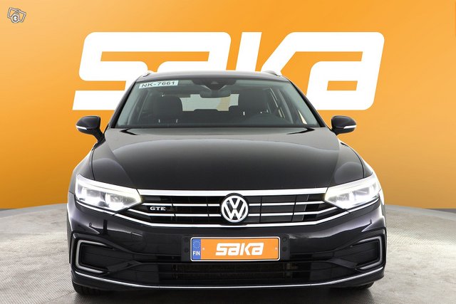 Volkswagen Passat 2