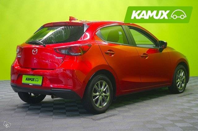 Mazda 2 8